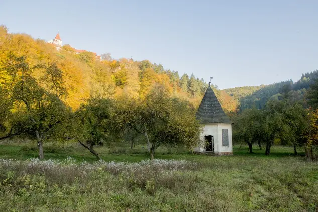 Pernštejn –⁠ Čínský pavilon před obnovou